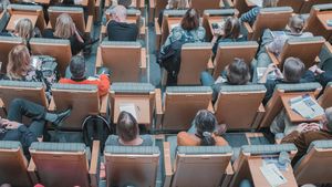 România, Polonia și Croația, țările central și est-europene cu cele mai mici ponderi ale studenților internaționali (raport OCDE)