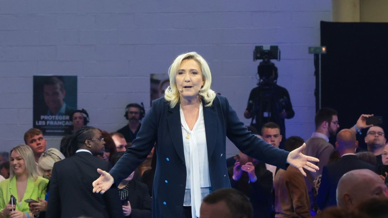 Credibilitatea lui Marine Le Pen a crescut puternic, potrivit unui sondaj de opinie