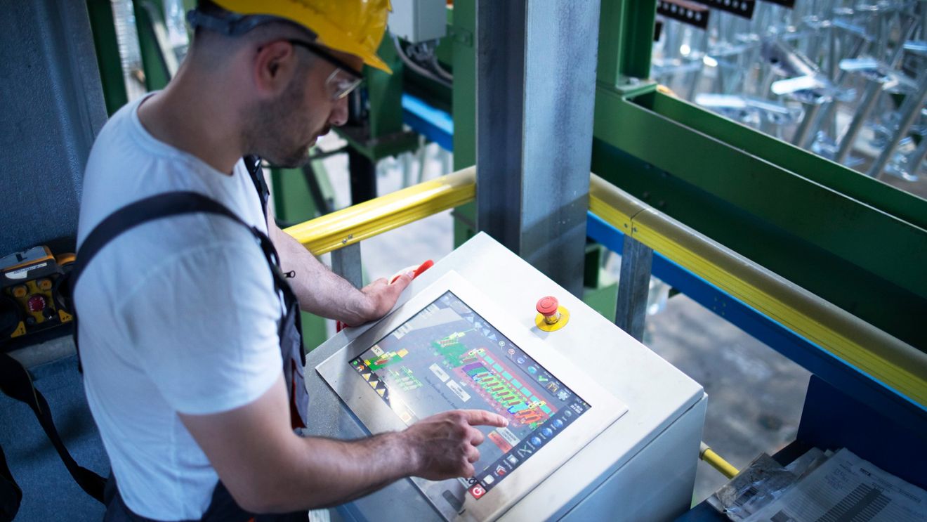 UE extinde, în noul pachet de sancțiuni impuse Rusiei, interdicțiile privind vânzarea de software care poate fi folosit în fabricarea de arme și controller-e pentru drone