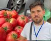 VIDEO | Între câmp și altar: duminica slujește la biserică, iar în timpul săptămânii culege roșii din grădină / Povestea preotului Alin Vraja, care cultivă legume în Botiz: „Fiecare an e provocator și parcă în fiecare an sunt tot mai multe provocări”