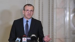 Cristian Preda, propus de USR pentru șefia Autorității Electorale Permanente, a primit aviz favorabil în comisiile parlamentare / Votul decisiv se va da în plenul Parlamentului / Ceilalți doi candidați sunt Toni Greblă (PSD) și Andreea Băbeanu (AUR)