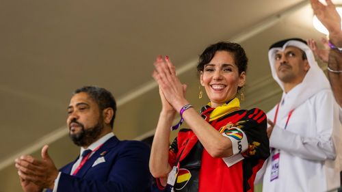 Ministrul belgian de Externe a purtat banderola "One Love" la meciul cu echipa Canadei/ Hadja Lahbib a stat în tribuna oficială, alături de președintele FIFA