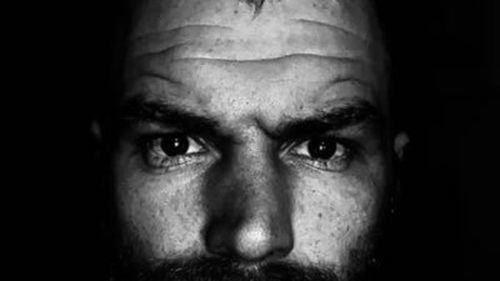 Un comandant ucrainean din uzina Azovstal cere ajutorul lui Elon Musk