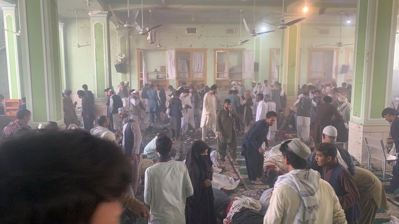 UPDATE VIDEO Afganistan: Cel puțin 32 de morți și 53 răniți în urma unei explozii la o moschee șiită din orașul Kandahar, al doilea ca mărime din țară