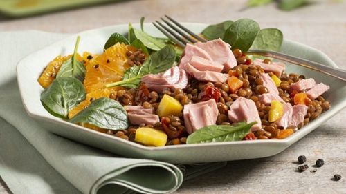 Ghidul alimentelor de bază din dieta mediteraneeană: de la ulei de măsline la pește / Ce pui în farfurie ca să trăiești mai bine și mai mult