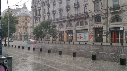 Valul de căldură va persista în București / Vor fi intervale cu instabilitate atmosferică până duminică seara