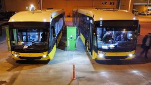 Primăria Timișoara vrea să schimbe toată flota de transport public cu vehicule nepoluante / Dominic Fritz estimează că se va întâmpla asta ”până în doi-trei ani”