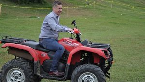 Un deputat a schimbat cinci partide în ultimii patru ani. Singurele formațiuni prin care nu a trecut au fost USR și UDMR