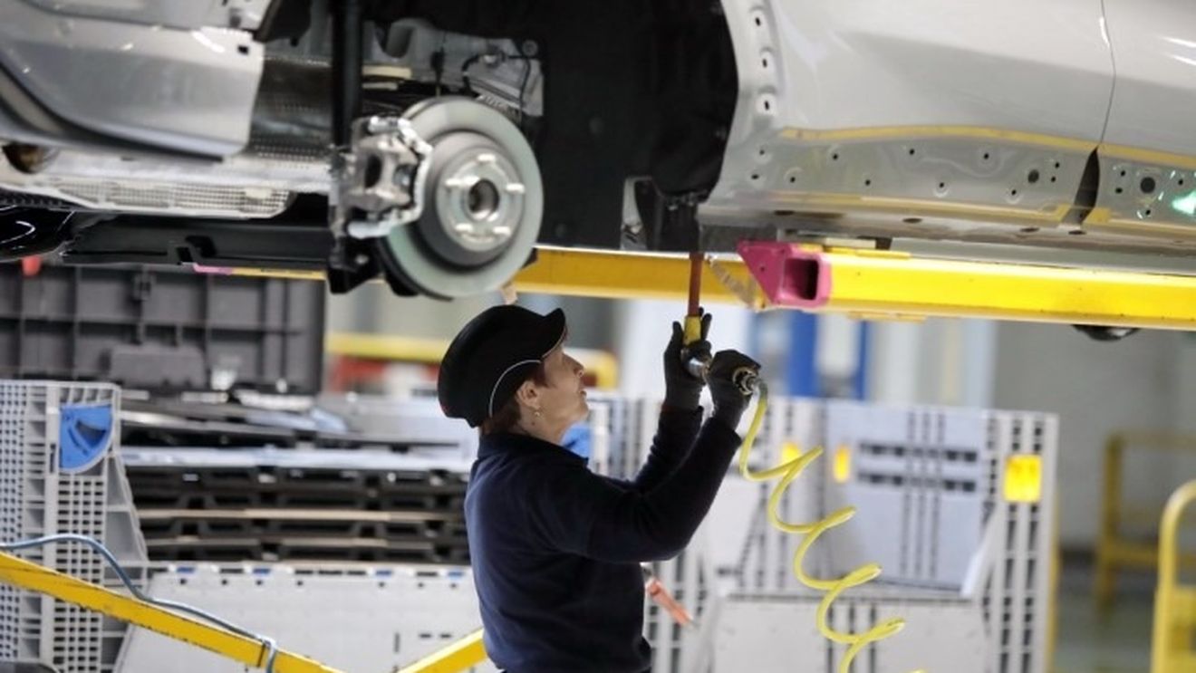 Fabrica Ford din Craiova renunță la o parte din angajații pe perioadă determinată