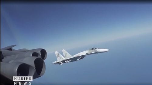 Pentagonul a publicat un video cu avioane rusești care survolează Marea Neagră pentru a flanca aeronavele americane