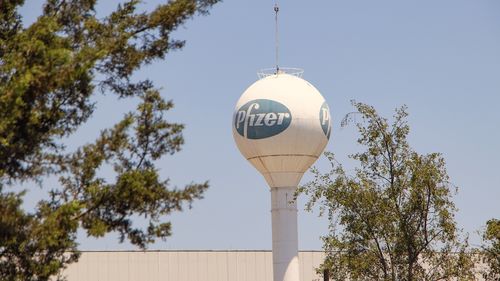 Pfizer va plăti 93 de milioane de dolari pentru a soluţiona pretenţiile antitrust ale distribuitorilor angro de medicamente din SUA