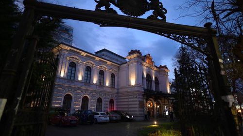 Muzeul Municipiului Bucureşti se solidarizează cu revendicările sectorului muzeal şi nu va participa la Noaptea Muzeelor: "Ediţia din acest an va aduce cu sine probabil cel mai mare protest al muzeelor din '89 încoace"