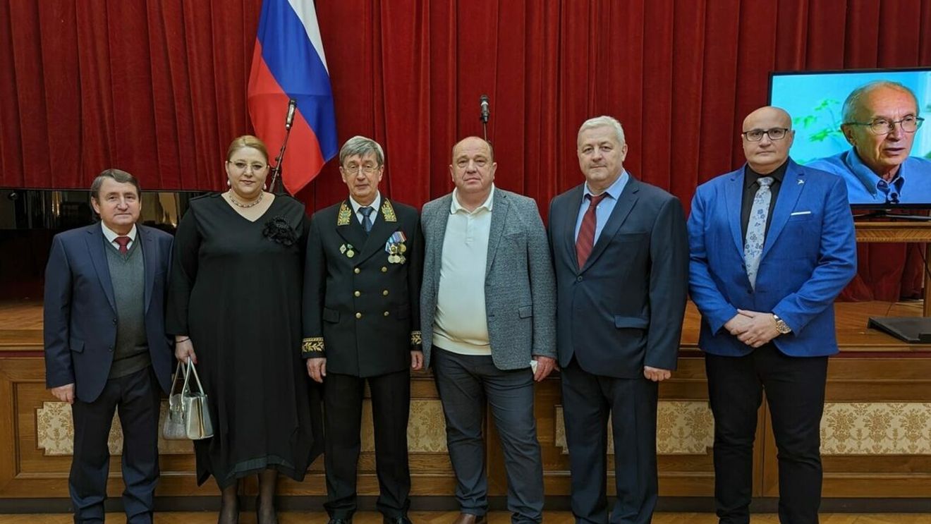 Senatul anunță pe site-ul instituției că Diana Șoșoacă va participa la recepția organizată de Ambasada Rusiei ”cu ocazia aniversării a 78 de ani de la victoria Aliaților împotriva puterilor Axei în cel de-al doilea război mondial”