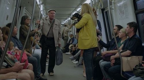 VIDEO Filmul românesc #dogpoopgirl a câștigat premierul „Golden George” la Festivalul Internațional de Film de la Moscova