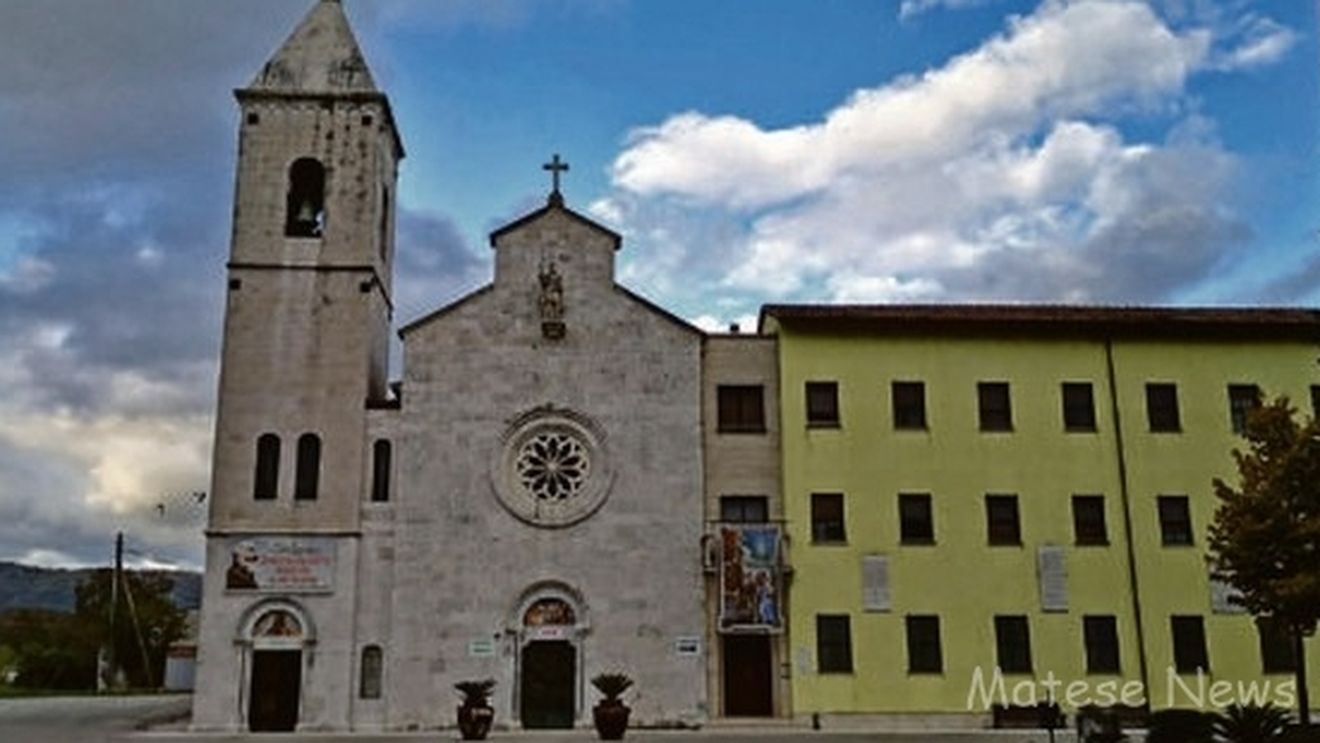 O mănăstire din Italia, preluată de călugări franciscani români / Călugării capucini au locuit-o din 1577, iar acum au sosit călugări conventuali din România / ”Toată lumea așteaptă să-i vadă pe noii chiriași”