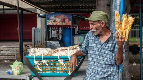 Pensia şi salariul minim din Venezuela, insuficiente pentru a cumpăra un kilogram de carne de vită / Salariul minim e de 7,59 dolari pe lună, suficient pentru a cumpăra o cutie de 30 de ouă