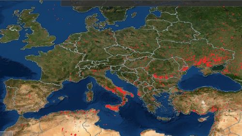 Harta incendiilor în timp real, realizată de NASA/ Au ars în ultimele zile suprafețe uriașe de pădure în Turcia, Grecia și Bulgaria