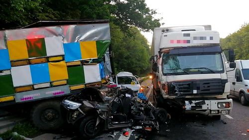 Accident grav pe autostrada A1 București-Pitești/ Un bărbat de 45 de ani a murit