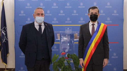 Ambasada României în Italia i-a acordat cetățeania română medicului italian Massimo Liberatori