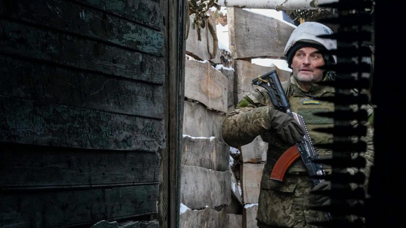 The Times: Membri ai forţelor britanice speciale SAS au antrenat soldaţi ucraineni lângă Kiev