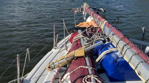 GALERIE FOTO Circumeuropa 2024. Prima expediție fluviu-maritimă românească a ajuns la final. Ambarcațiunea „Vulpea” a sosit cu emoții în portul satului timișean Otelec