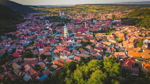 Ciolacu scoate din Trezorerie 1 miliard de lei ca să împrumute localitățile care au nevoie de bani pentru cofinanțarea proiectelor europene
