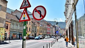 Intenția Primăriei Brașov de a restricționa în weekend traficul din centrul istoric, respinsă de Consiliul Local / Mașinile aveau interzis de vineri seara până duminică seara