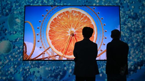 Ce este RGB LED, noua tehnologie de pe piața televizoarelor moderne care promite să depășească QLED, OLED și MiniLED