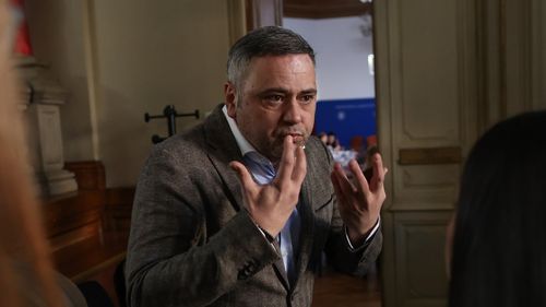 UPDATE Ministrul Agriculturii, către comisarul european: Putem pleca toți din funcții, inclusiv dumneavoastră, dacă nu înțelegem că fermierii au nevoie de sprijin / Cioloș îl acuzase pe Barbu că nu ar fi participat la Consiliul UE