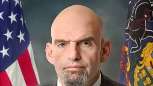 Senatorul american John Fetterman a fost internat în spital după ce a căzut în timp ce se plimba / El a fost unul dintre cei opt democraţi care au votat alături de republicani pentru încheierea blocajului guvernamental