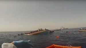 O ambarcațiune plină cu migranți s-a scufundat în largul insulei Creta. Noua persoane, date dispărute