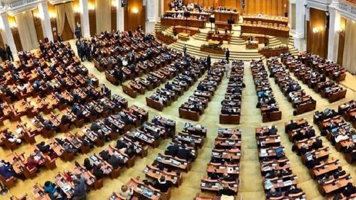 Marcel Ciolacu: Domnul Zgonea a fost trimis în judecată, în acel moment, s-a retras din spaţiul public şi îi mulţumesc pentru acest lucru. Este achitat definitiv şi irevocabil / Trebuie să respectăm şi drepturile omului