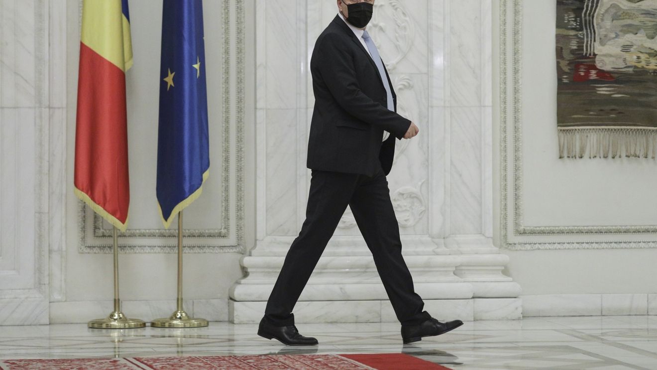 Premierul Ciucă: Miza principală este redarea încrederii cetățenilor în instituțiile statului
