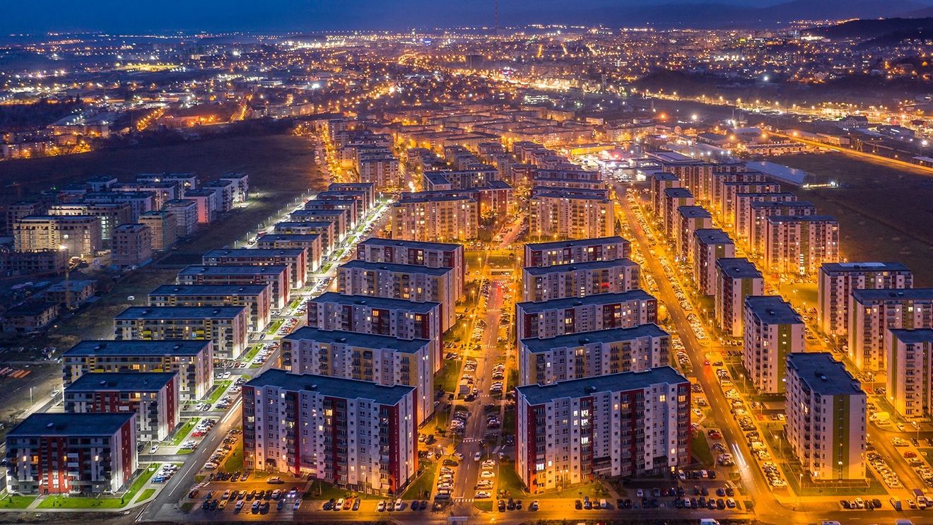 Polonia, România și Slovacia au înregistrat în 2023 scăderi cu 60% ale tranzacțiilor imobiliare, dar perspectivele sunt optimiste în 2024