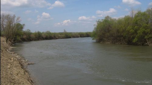Un indian s-a înecat în râul Prut în timp ce încerca să ajungă ilegal în România / Un al doilea indian s-a întors în Republica Moldova după ce și-a văzut prietenul înecat