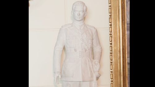 Regele Mihai va avea statuie în mărime naturală, la Sinaia / Monumentul va fi dezvelit în 25 octombrie