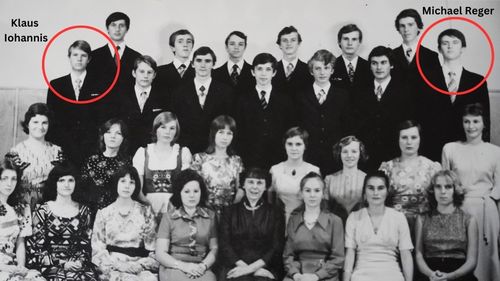 Preotul singurei abații cisterciene din România a fost coleg cu președintele Iohannis / ”Klaus era foarte bun la fizică și la matematică”