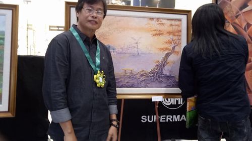 Artistul care pictează cu sânge: Operele mele de artă sunt foarte importante pentru mine, pentru că provin din mine, din propriul meu sânge, ADN-ul meu este parte din ele