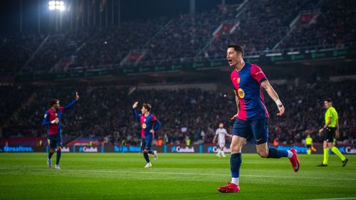 Robert Lewandowski a revenit la antrenamentele Barcelonei