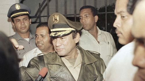 Capturarea unui șef de stat în exercițiu: (rarul) precedent al generalului Noriega, liderul din Panama arestat la ordinul lui George Bush