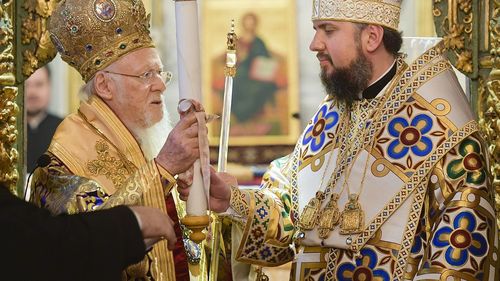 Mitropolitul Epifanie I al Ucrainei, liderul Bisericii Creștine Ortodoxe independente cu sediul la Kiev l-a asemănat pe Vladimir Putin cu Antihrist, amintind de dictatorul nazist Adolf Hitler