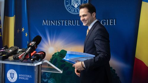 Burduja: Am lansat cea mai mare licitaţie de până acum pentru susţinerea producţiei de energie electrică din surse regenerabile / România, prima ţară europeană care a obţinut fonduri nerambursabile pentru susţinerea acestei scheme, 3 miliarde euro