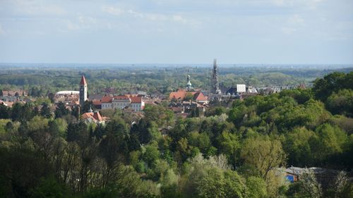 Povestea orașului subteran nazist abandonat, ascuns sub o frumoasă zonă rurală din Polonia