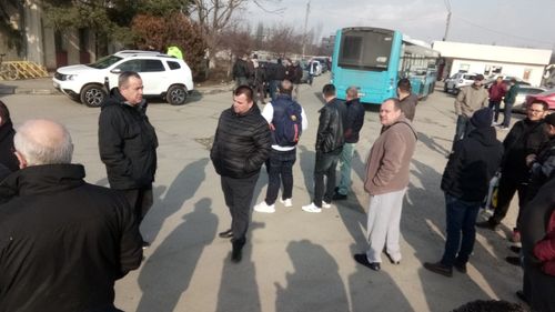 Șoferi STB, nemulțumiți de desființarea Autobazei Pipera pentru a face loc viitorului Spital Metropolitan promis de Gabriela Firea
