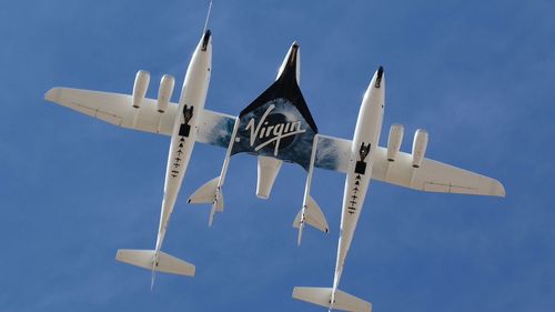 Nava spațială a companiei Virgin Galactic, blocată la sol / Autoritățile americane au deschis o anchetă după un incident apărut în timpul zborului miliardarului Richard Branson