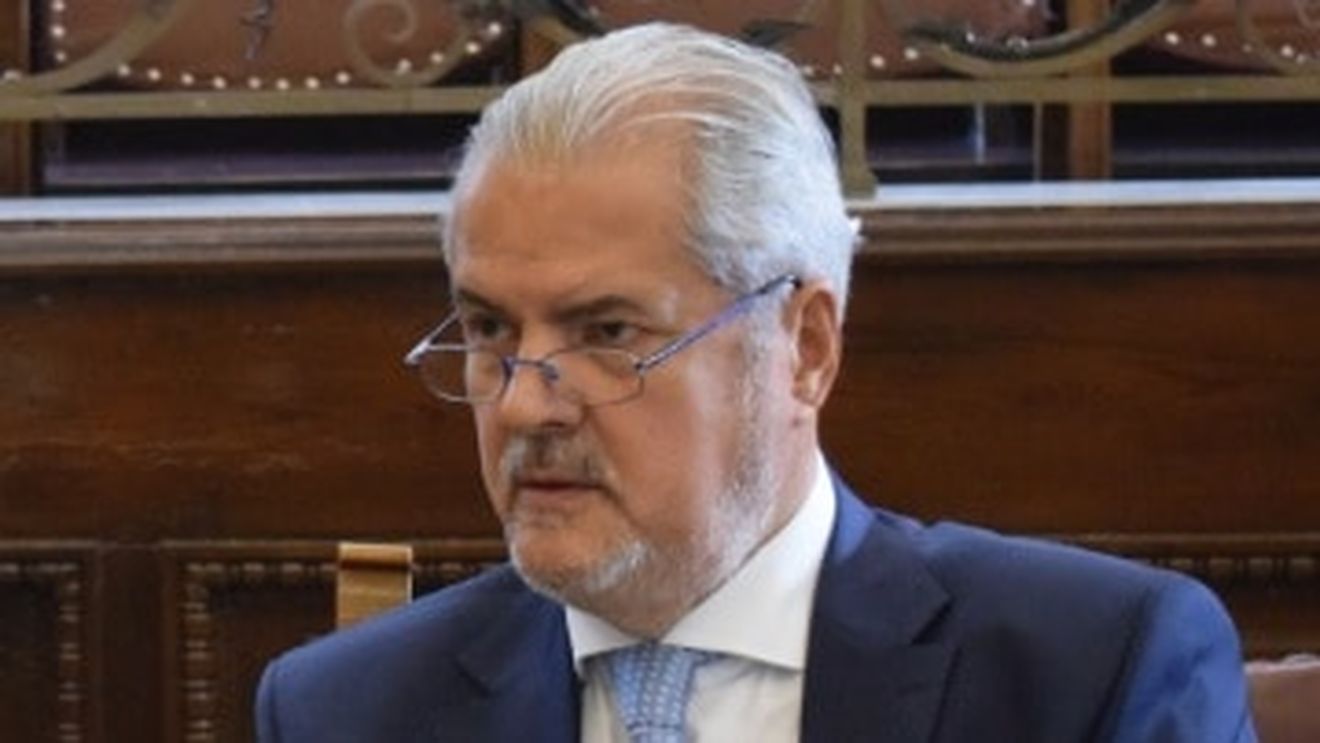 Adrian Năstase, vizită la guvern la premierul Dăncilă - Antena 3