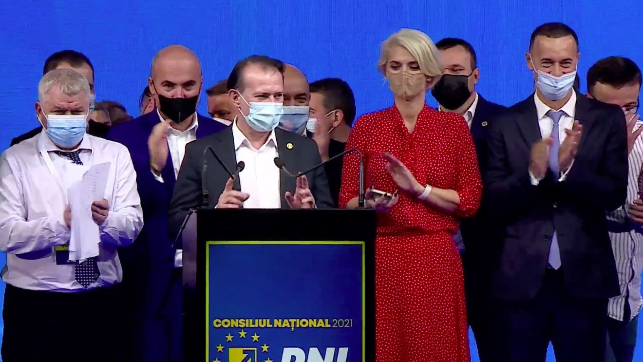 VIDEO Cîțu a declarat „închise” lucrările Congresului PNL și și-a prezentat oficial „echipa câștigătoare”