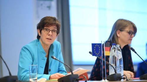 Germania respinge solicitările de a retrimite militari în Afganistan / Ministrul german al Apărării: Retragerea comună alături de parteneri rămâne decizia corectă