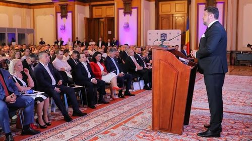 Claudiu Târziu și-a lansat propriul partid ”suveranist”, Acțiunea Conservatoare (ACT), la două luni după demisia din partidul extremist AUR unde a fost co-fondator