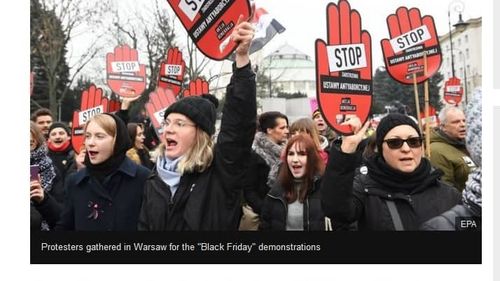 Interdicția totală a avortului în Polonia a intrat în vigoare/ Femeile au dreptul să întrerupă sarcina în doar foarte puține cazuri